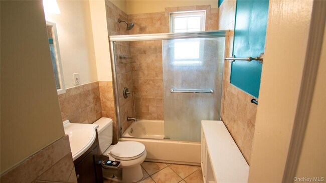 Building Photo - 840 Seaman Ave