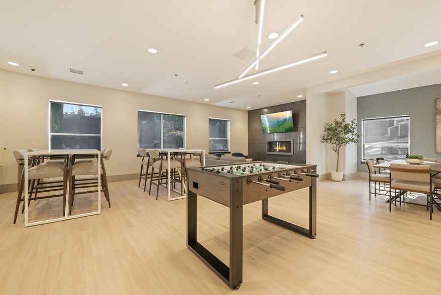 Building Photo - Vesta