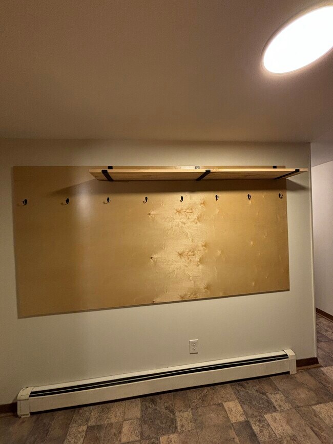 Building Photo - 4 Poland Rd