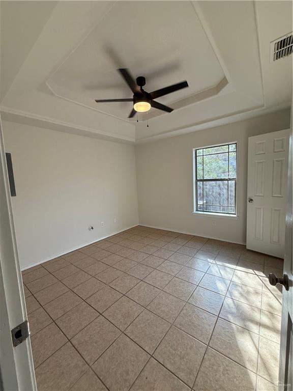 Building Photo - 10 Perkins Ave