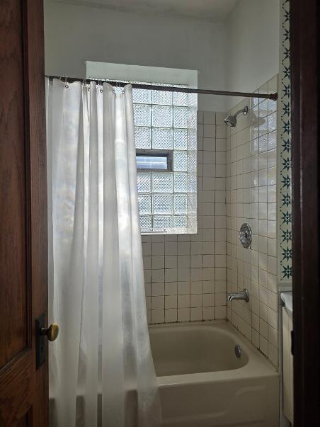 Building Photo - 931 W 31st St