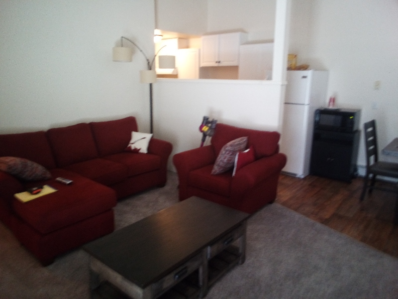 Building Photo - 233 Old Fort Rd