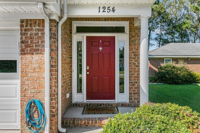 Building Photo - Oceana Area