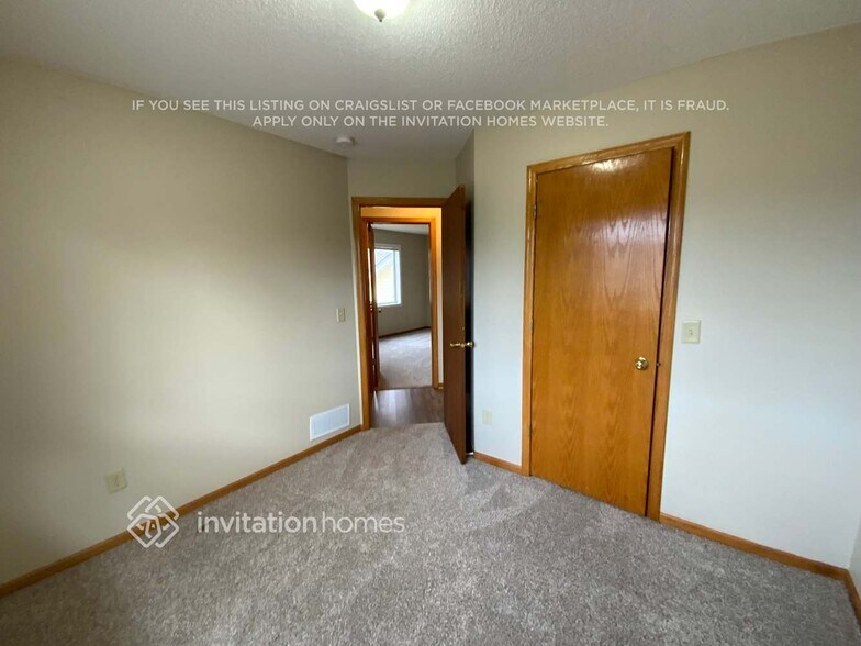 Building Photo - 6525A Douglas Dr N