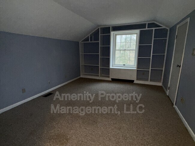 Building Photo - 5974 Ladysmeade Ln