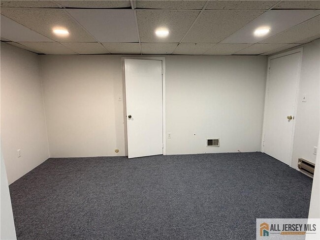 Building Photo - 355 Willowbrook Dr