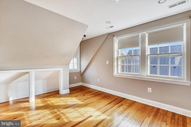 Building Photo - 10202 Frederick Ave