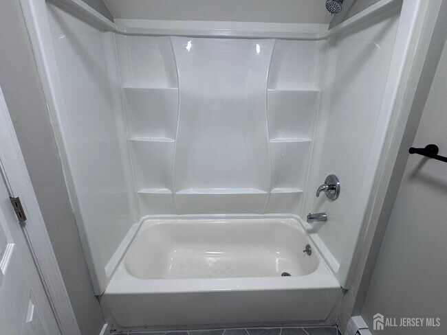 Building Photo - 6 Seaglade Cir