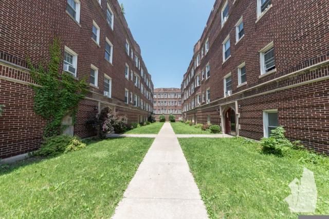 Building Photo - 2 bedroom in Chicago IL 60625