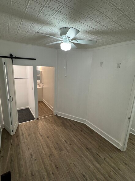 Building Photo - 1070 Helderberg Ave