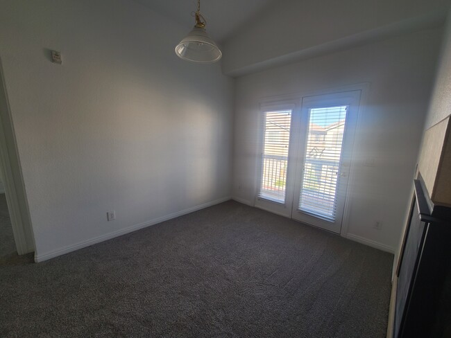 Building Photo - 4817 Straight Flush Dr