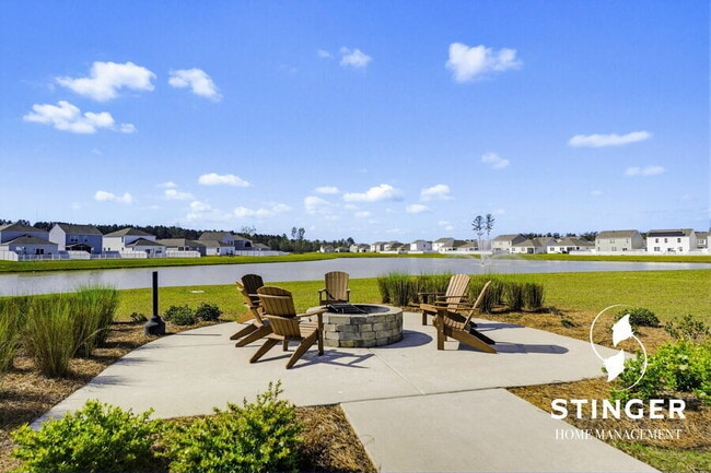 Building Photo - 334 Sanctuary Dr