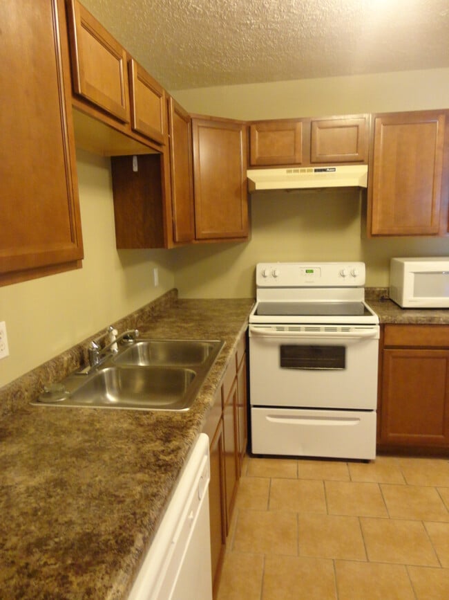 Building Photo - 98 E Mulberry St