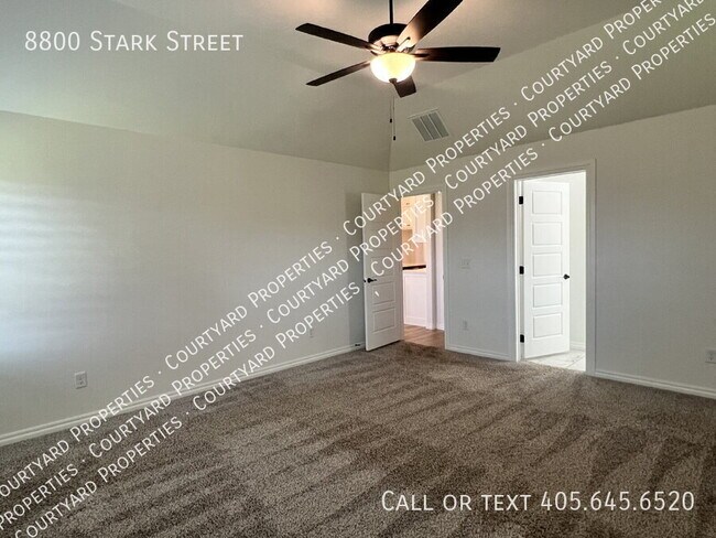 Building Photo - 8800 Stark St
