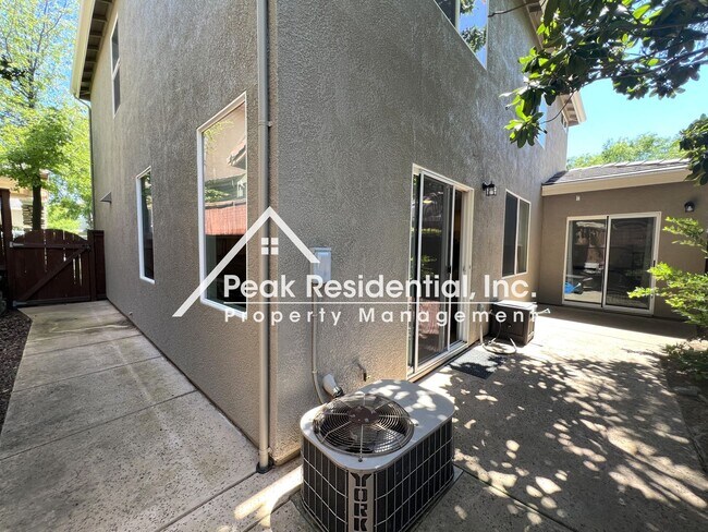 Building Photo - Wonderful 4bd/3ba Rocklin Home-Must See!