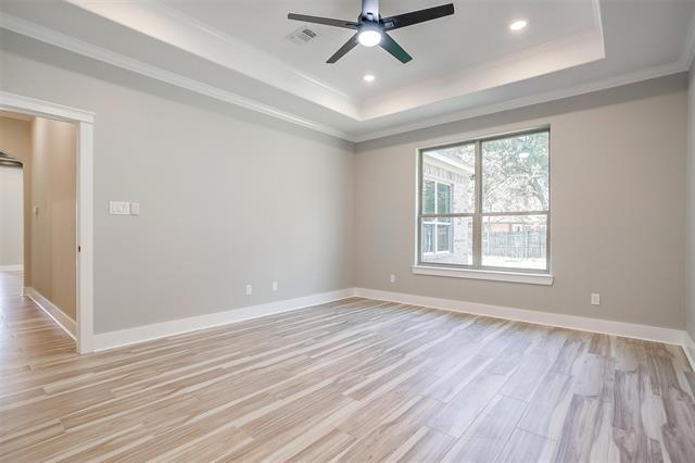 Building Photo - 908 Meadowlark Ln