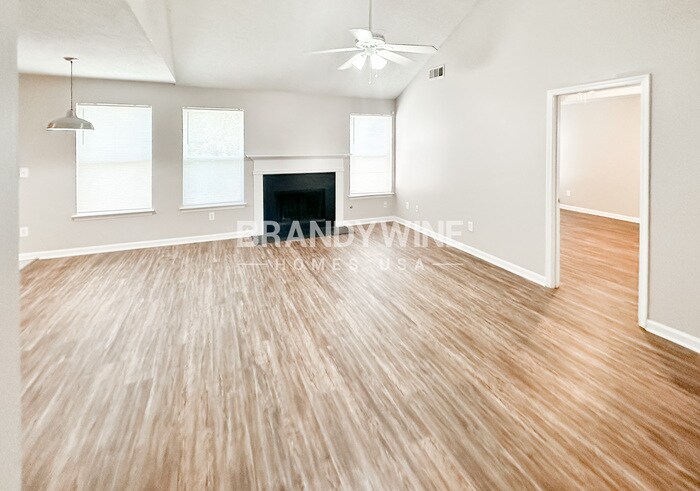 Building Photo - 5389 Sand Bar Ln