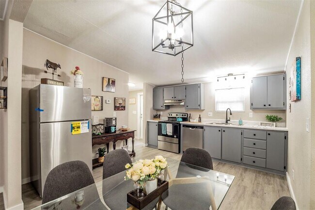 Building Photo - 113 Sunset Ridge