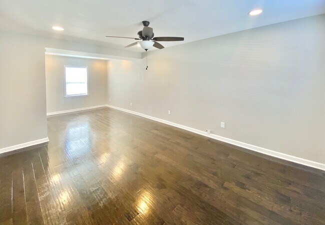 Building Photo - 102 Petworth Dr