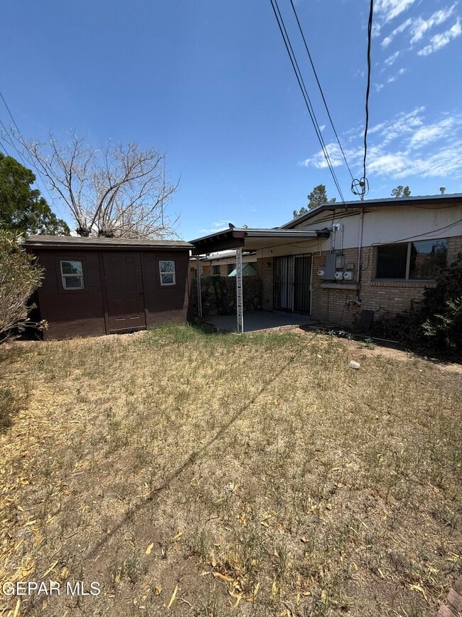 Building Photo - 6828 Escondido Dr