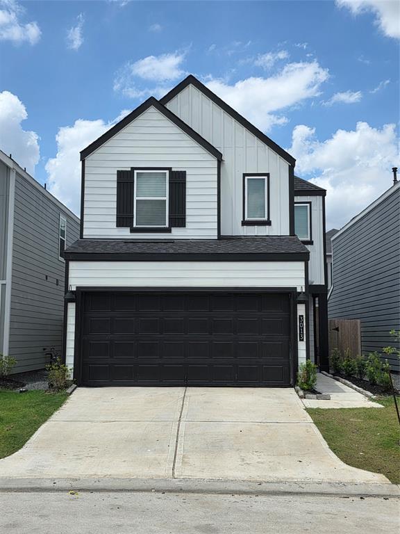 Building Photo - 3013 La Latina Dr