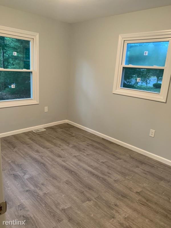 Building Photo - 6 br, 2 bath House - 574 Nautilus Dr