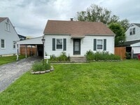 Building Photo - 4BR/2BA House close to Grandview