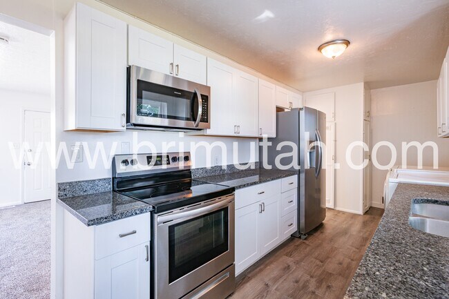 Building Photo - 5856 S 157 W
