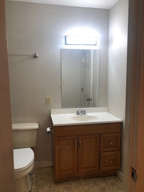 Building Photo - 50140 I-10