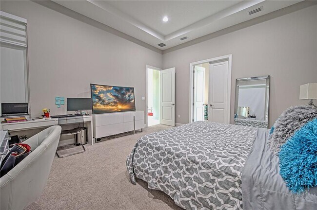 Building Photo - 9045 Bernini Pl
