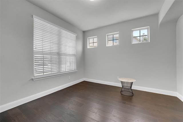 Building Photo - 810 Acadia Ct