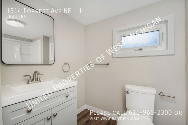 Building Photo - Available Now | 2 Bed 1 Bath Apartment in ...