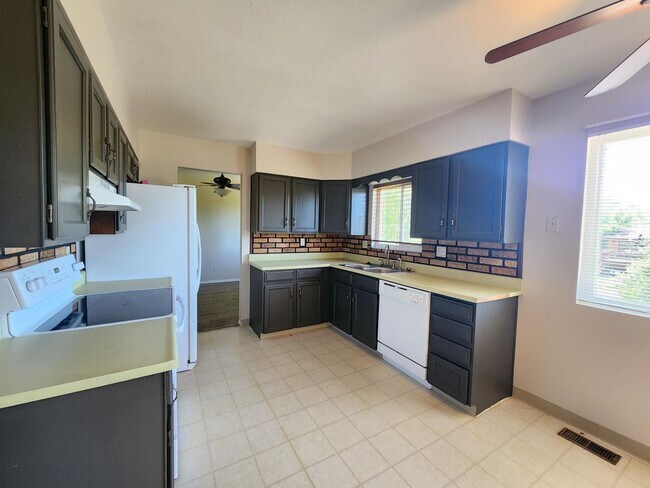 Building Photo - Available NOW!!