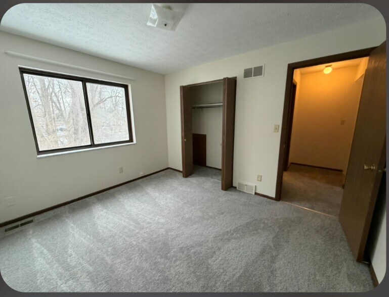 Upstairs - Bedroom 1 - 624 Portage Lakes Dr