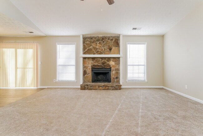 Building Photo - 5545 Dorsett Shoals Ln