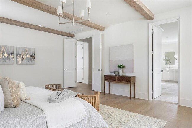 Building Photo - 48 25th St NW