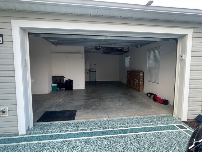 Building Photo - 5828 Tupelo Ter