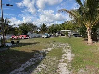 Building Photo - 1645 SE North Blackwell Dr