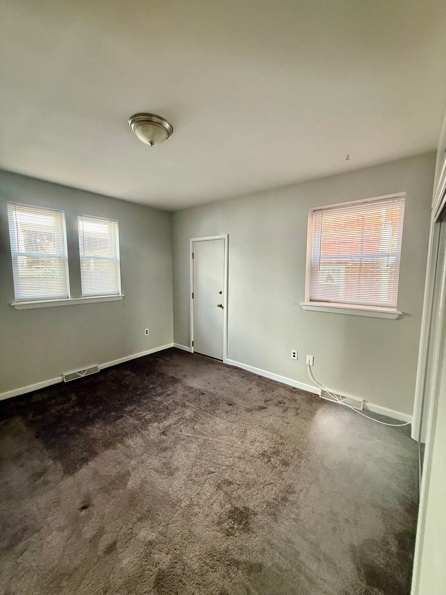 Building Photo - 1217 Snyder Ave