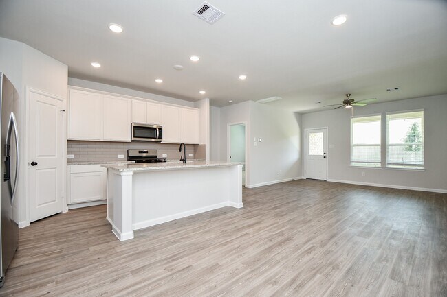 Building Photo - 12931 California Palm Ct