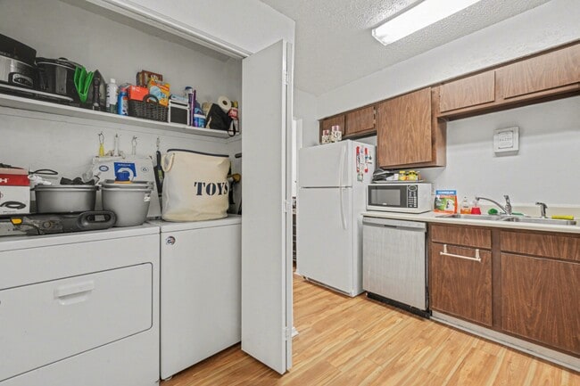 Building Photo - 5300 Keller Springs Rd