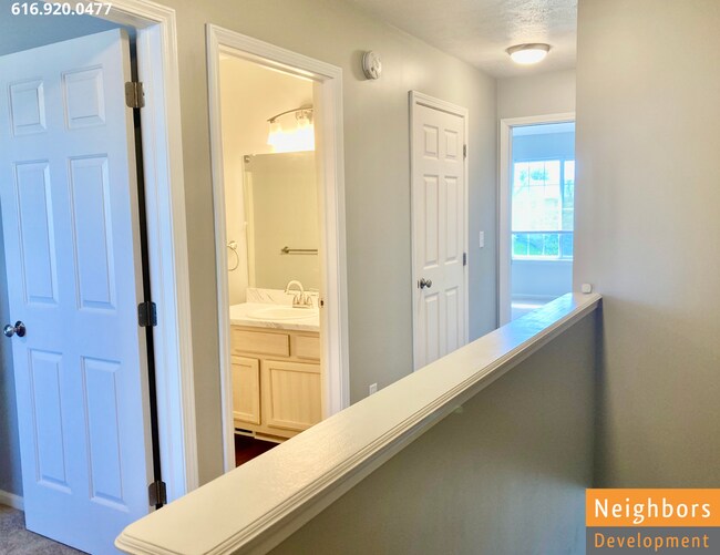 Building Photo - 5425 Rivertown Cir SW