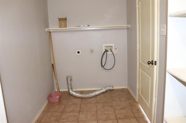 Building Photo - 2304 Heads And Tails Ln
