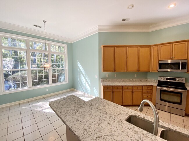 Building Photo - Gorgeous, Island West Home Available  for Rent!