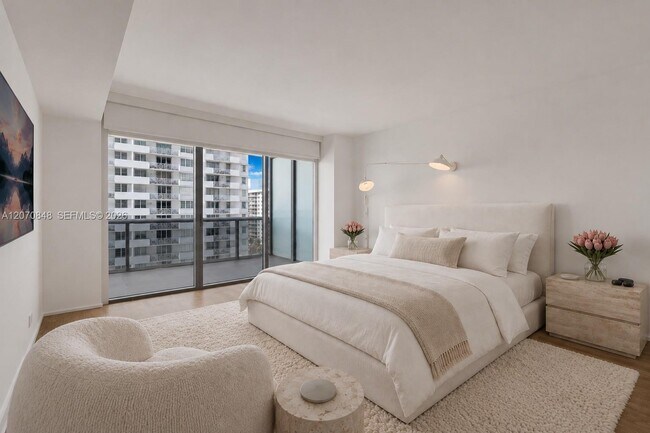 Building Photo - 5875 Collins Ave