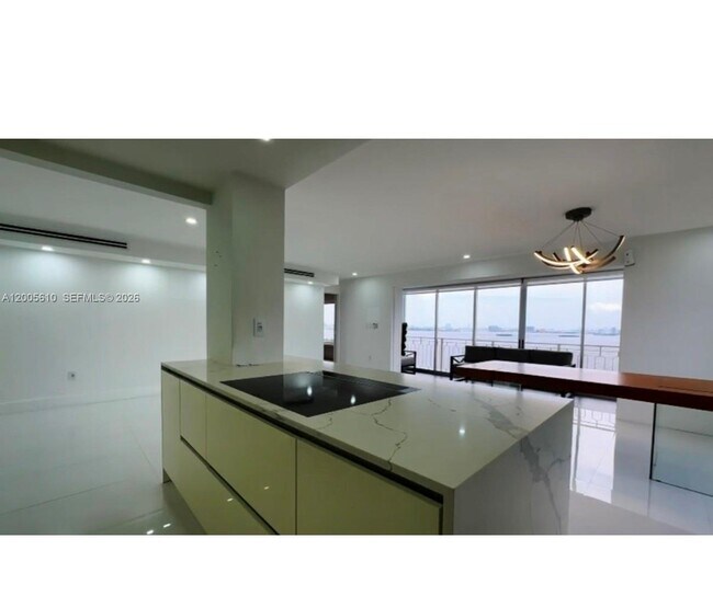 Building Photo - 11111 Biscayne Blvd