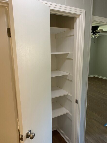 Linen closet in hall - 504 Luther Rd