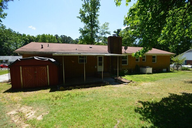 Building Photo - 304 Arrundale Dr