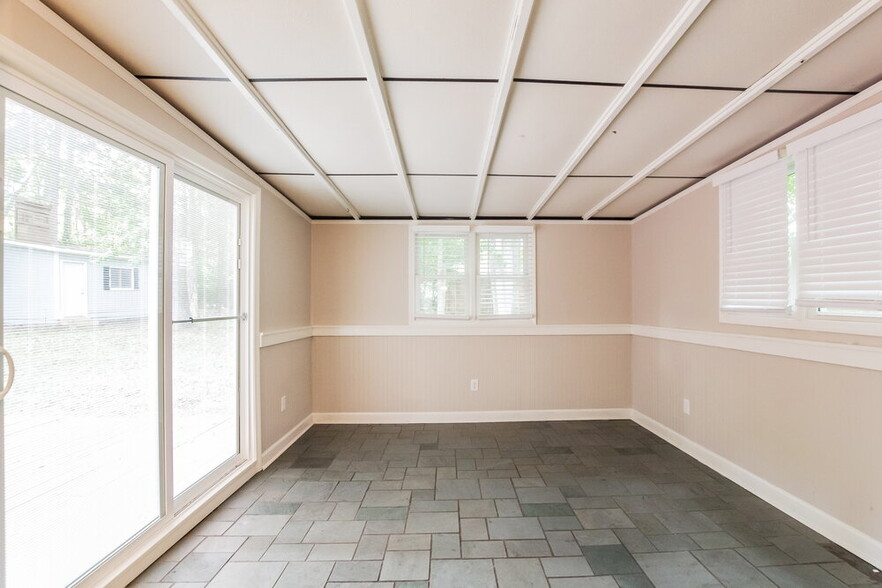 Building Photo - 8100 Coxwood Ct