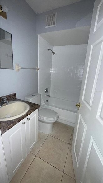 Building Photo - 2416 Swailes Dr